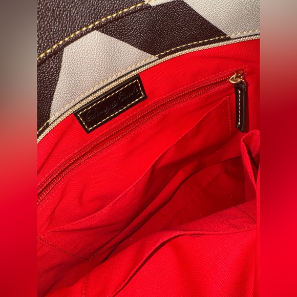 Dooney & Bourke Chevron Brown and Cream Bag - Picture 3 of 5